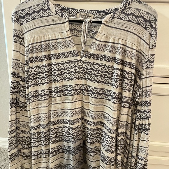 Lucky Brand size large long sleeve top. - Picture 1 of 3